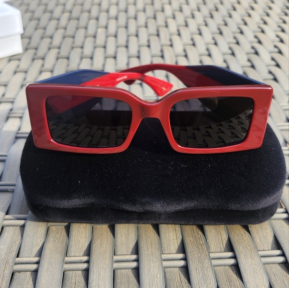 Gucci Rectangular Frame 2025 Cruise Collection Sunglasses - Picture 1 of 9